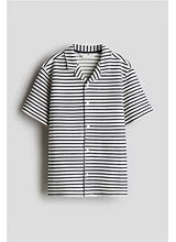 👔 Men’s Striped Shirt – Timeless Style Meets Modern Comfort